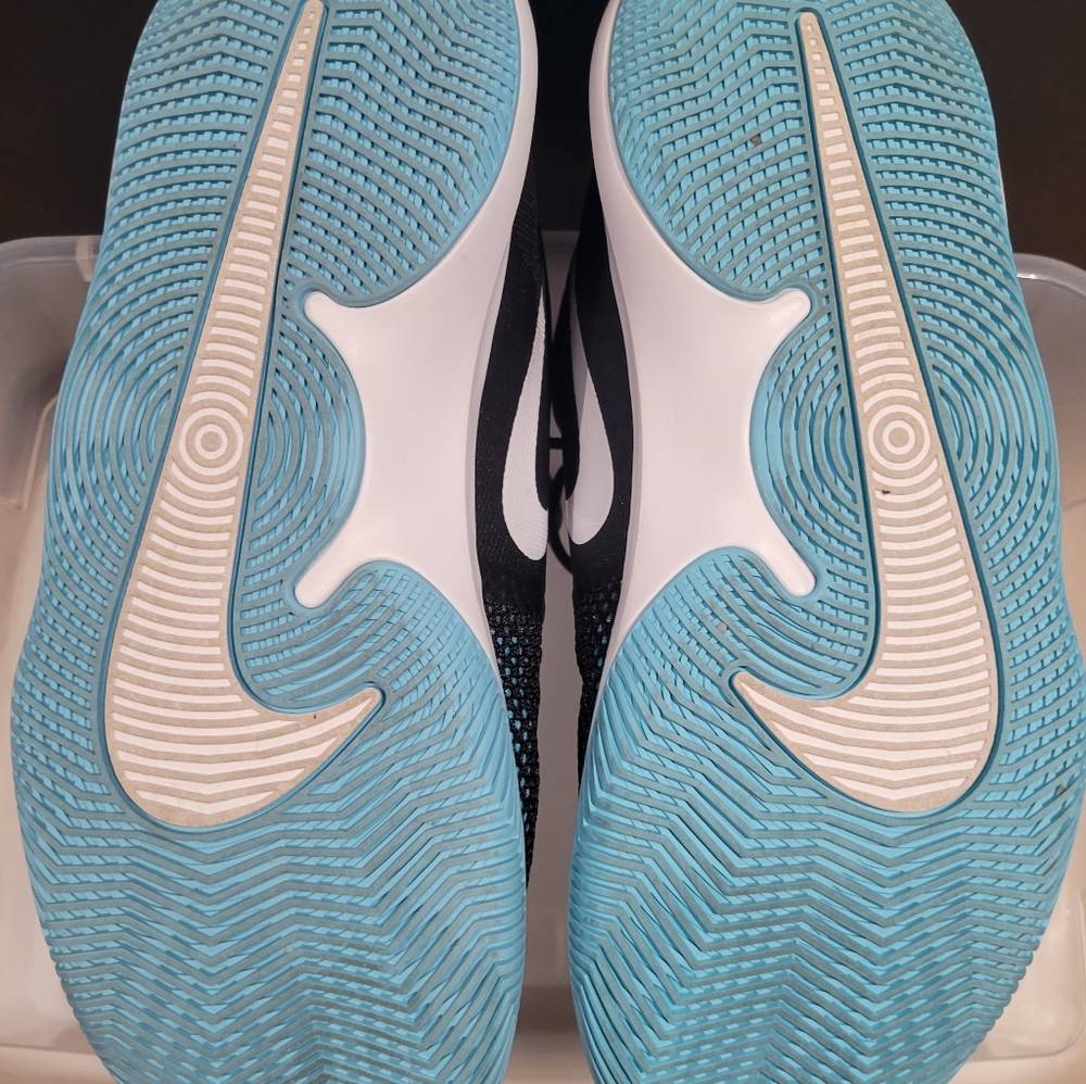 Nike Air Precision-11.5 - Picture 2 of 5